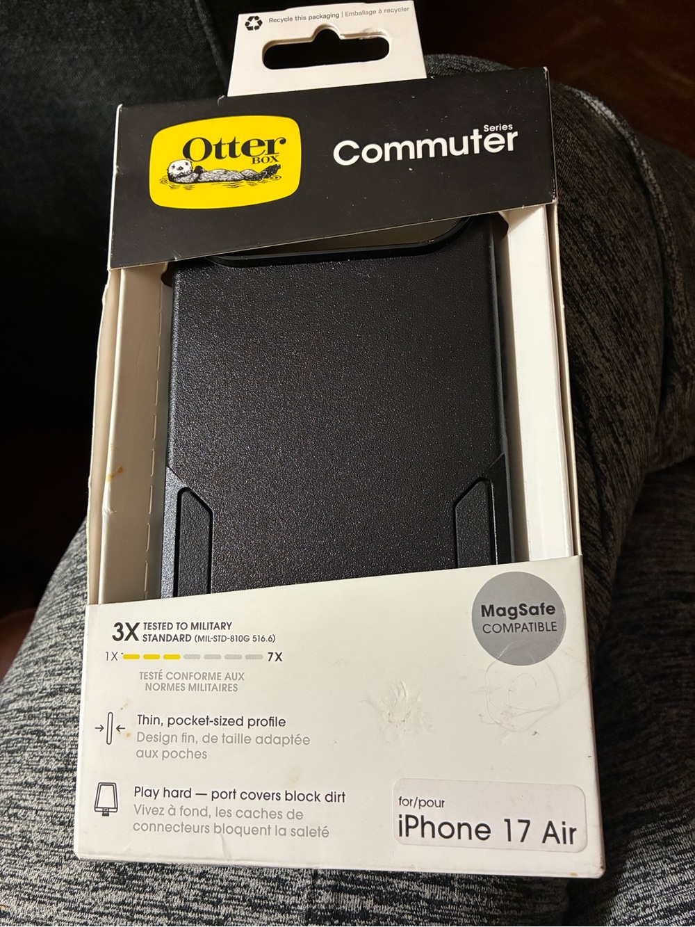 OtterBox White and Yellow Product Packaging